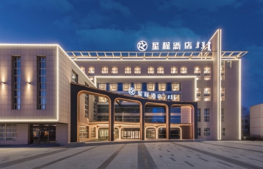 中档酒店存量突围：星程用在地化体验撬动暑期市场