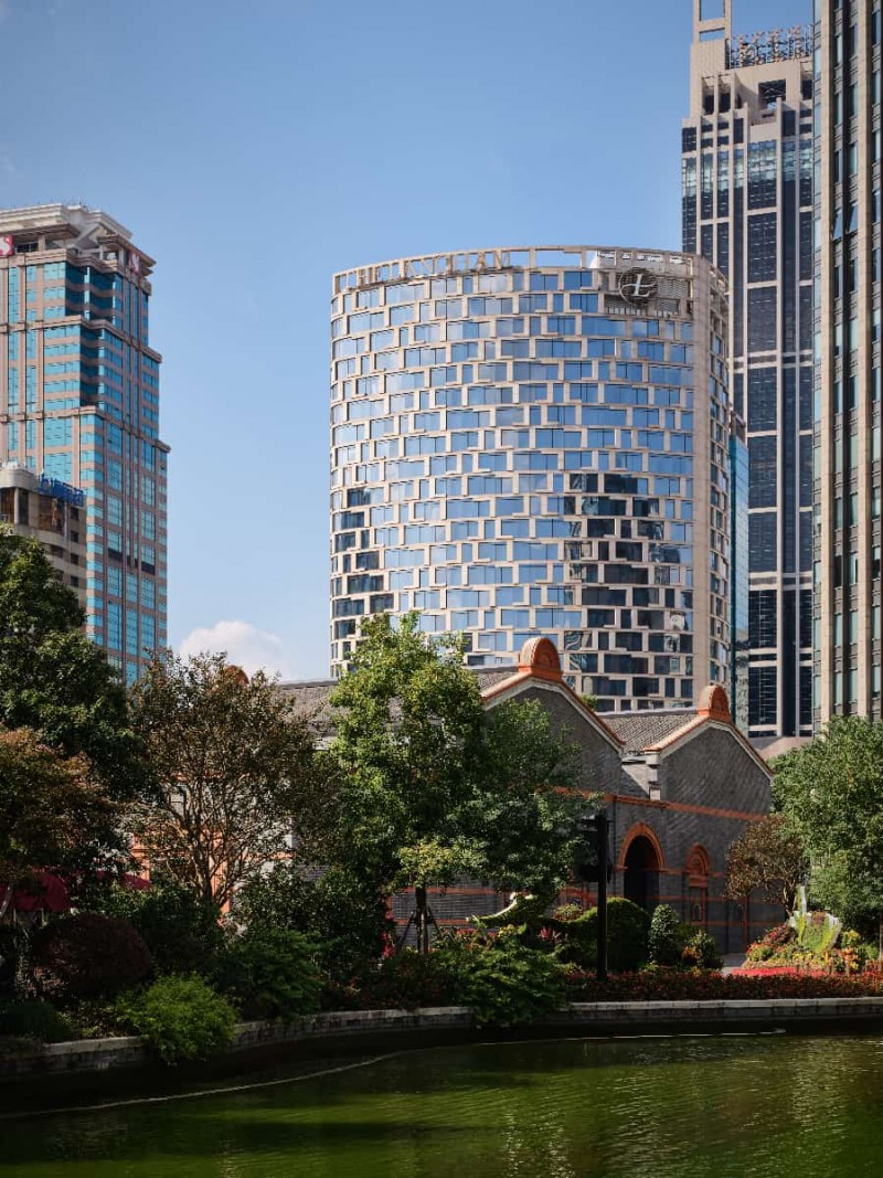 上海最豪华酒店：新天地朗廷凭米其林与福布斯认证领跑